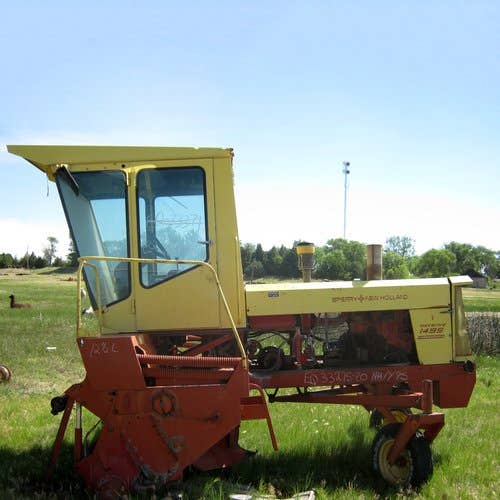 Used New Holland 1495 Hay Cutting parts.