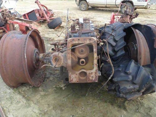 Used New Holland 8670 Tractor parts.