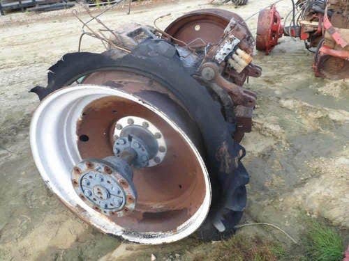 Used New Holland 8670 Tractor parts.