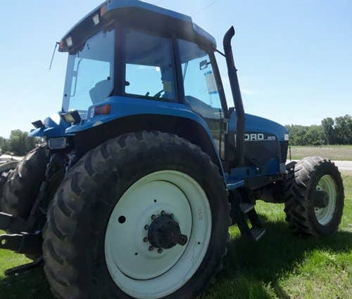 Used New Holland 8670 Tractor parts.