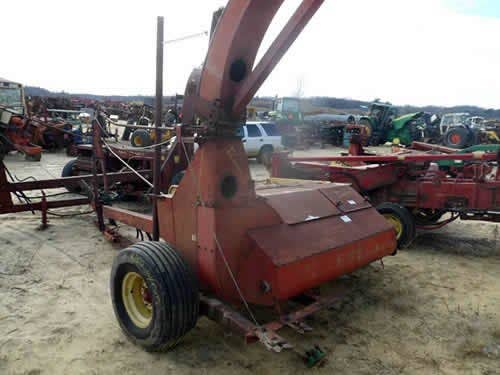 Used New Holland 890 Harvester parts.