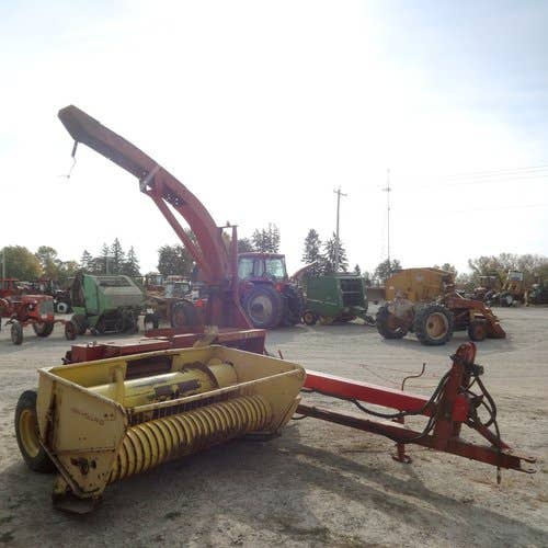 Used New Holland 890 Harvester parts.