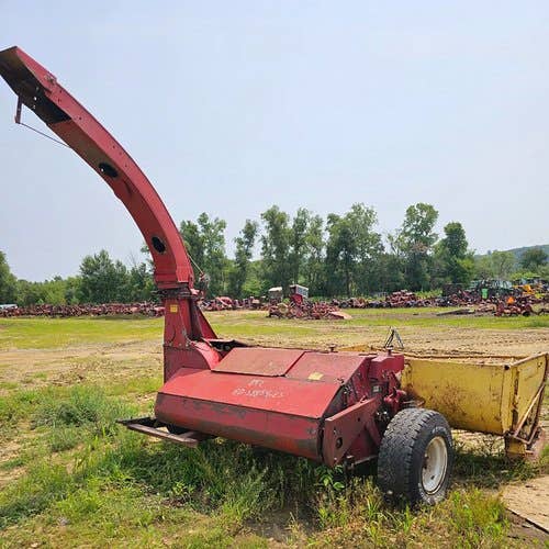 Used New Holland 892 Harvester parts.