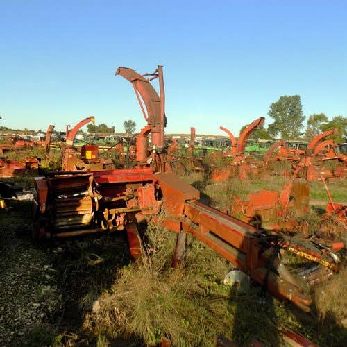 Used New Holland 900 Harvester parts.