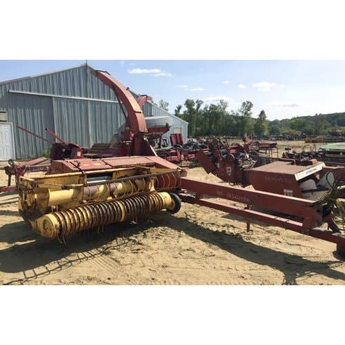 Used New Holland 900 Harvester parts.
