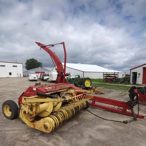 Used New Holland 900 Harvester parts.