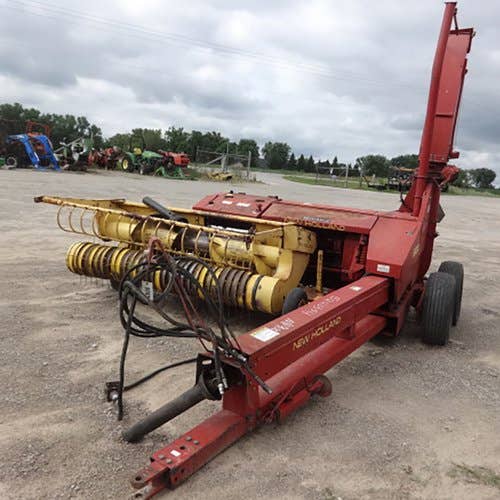 Used New Holland 900 Harvester parts.