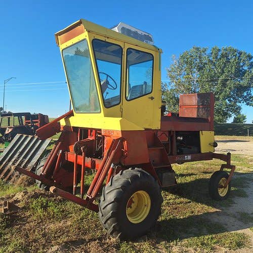 Used New Holland 912 Hay Cutting parts.