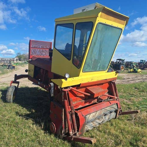 Used New Holland 912 Hay Cutting parts.