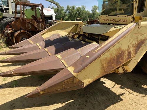 Used New Holland 962 Header parts.