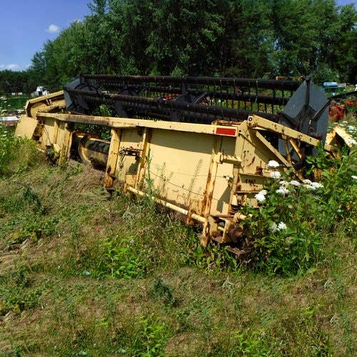 Used New Holland 972 Header parts.