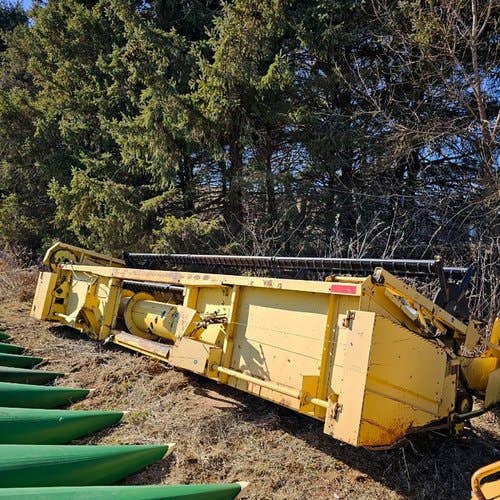 Used New Holland 972 Header parts.