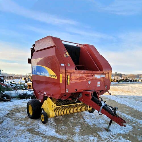 2008 Used New Holland BR7070 Baler parts.