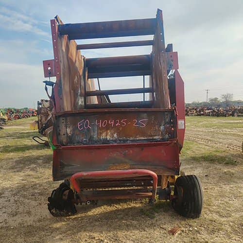 Used New Holland BR7070 Baler parts.