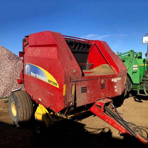 Used New Holland BR7090 Baler parts.