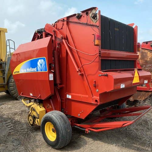 Used New Holland BR7090 Baler parts.
