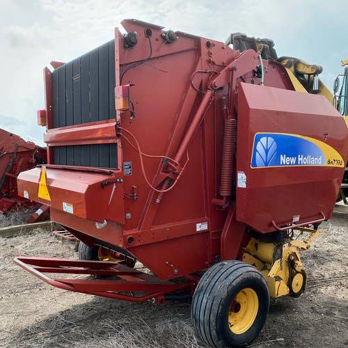 Used New Holland BR7090 Baler parts.