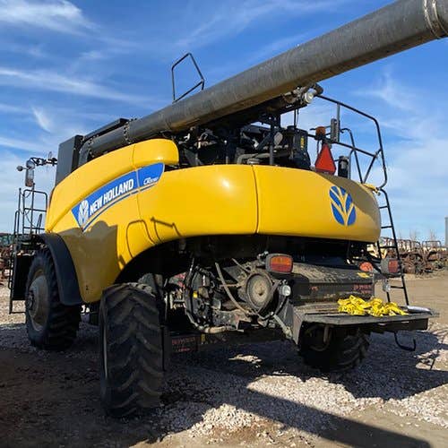 2013 Used New Holland CR8080 Combine parts.