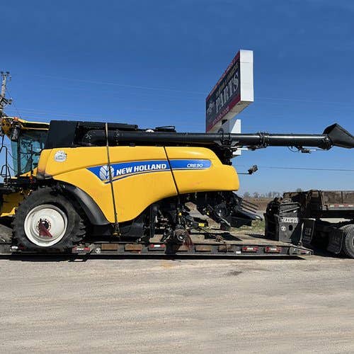 Used 2016 New Holland CR8.90 Combine Parts Used 2016 New Holland CR8.90 Combine Parts