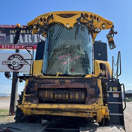 2016 Used New Holland CR8.90 Combine parts.