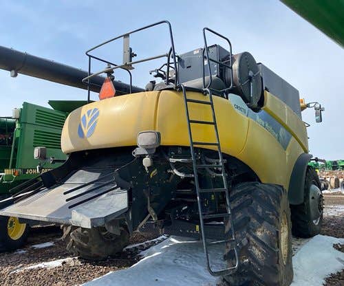 2011 Used New Holland CR9070 Combine parts.