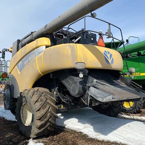 2011 Used New Holland CR9070 Combine parts.