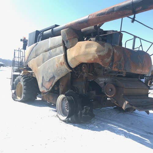 2006 Used New Holland CR940 Combine parts.