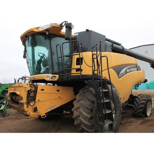Used 2006 New Holland CR960 Combine Parts Used 2006 New Holland CR960 Combine Parts