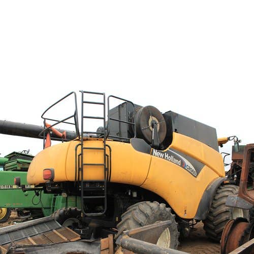 2006 Used New Holland CR960 Combine parts.