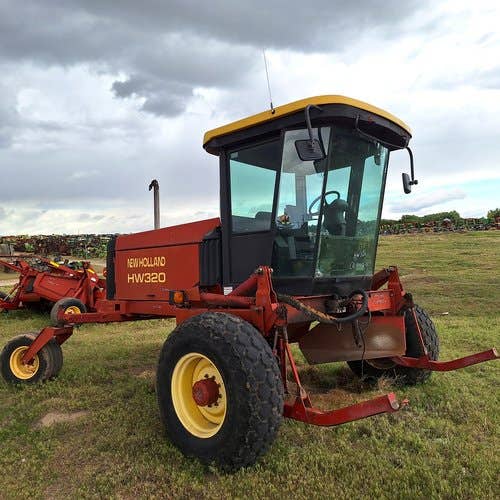 Used New Holland HW320 Hay Cutting parts.