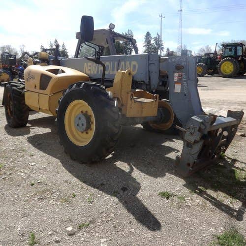 Used New Holland LM840 Telehandler parts.