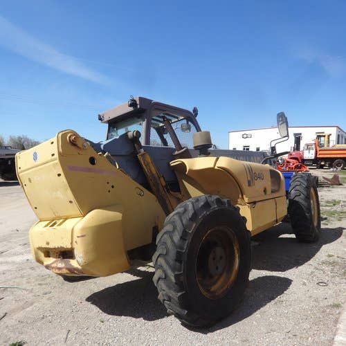 Used New Holland LM840 Telehandler parts.