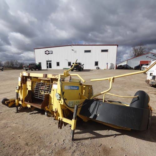 Used New Holland RI450 Header parts.