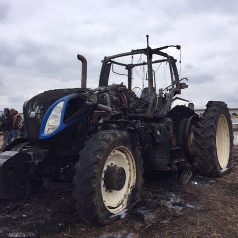 Used New Holland T8.300 Tractor Parts Used New Holland T8.300 Tractor Parts