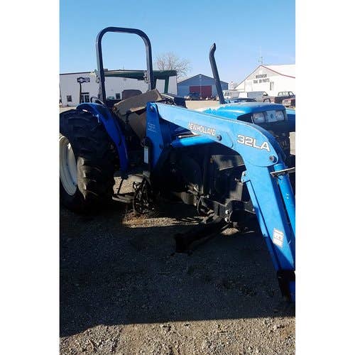 Used New Holland tn70 Tractor parts.
