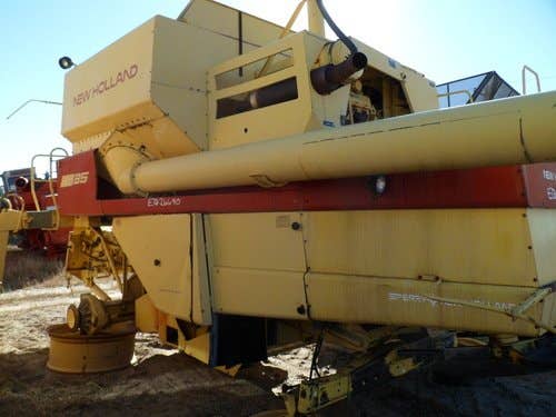 Used New Holland tr85 Combine parts.