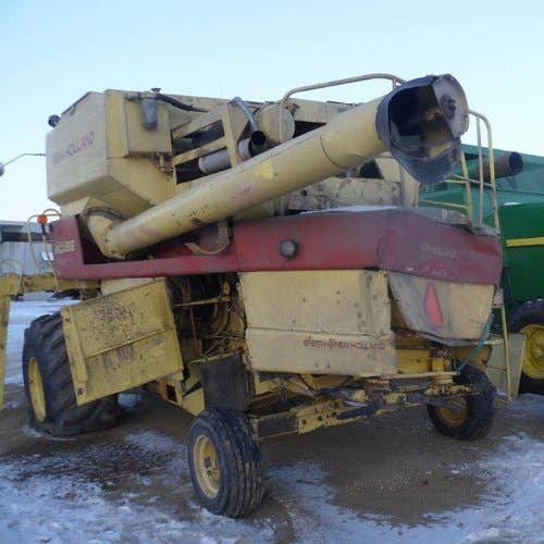 Used New Holland TR85 Combine parts.