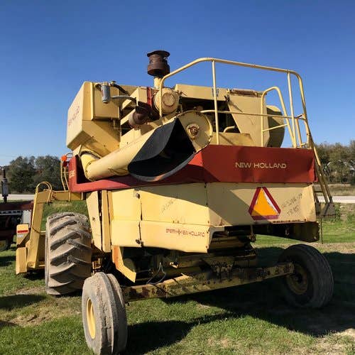 Used New Holland TR85 Combine parts.