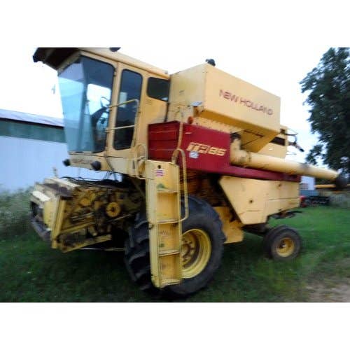 Used New Holland tr85 Combine parts.