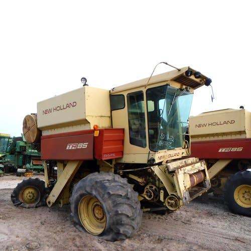 Used New Holland tr85 Combine parts.