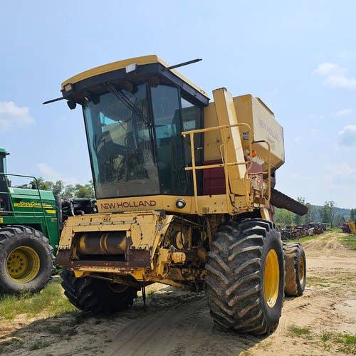 Used New Holland TR86 Combine parts.