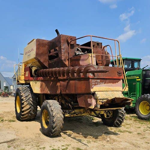 Used New Holland TR86 Combine parts.