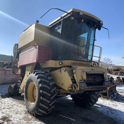 Used New Holland TR86 Combine parts.