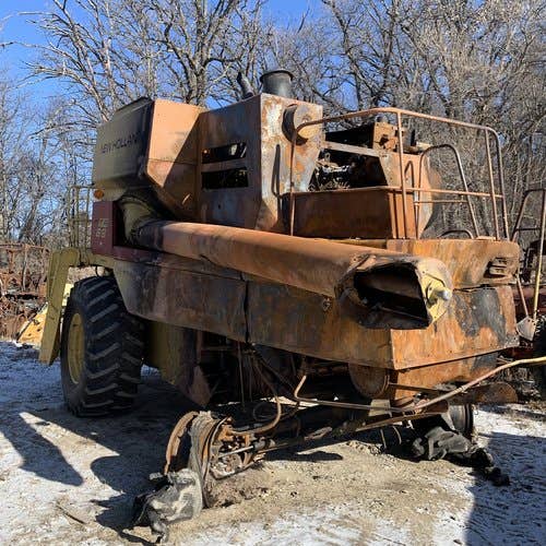 Used New Holland TR86 Combine parts.