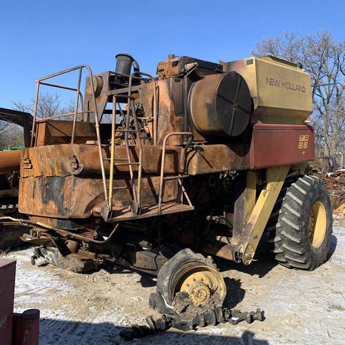 Used New Holland TR86 Combine parts.
