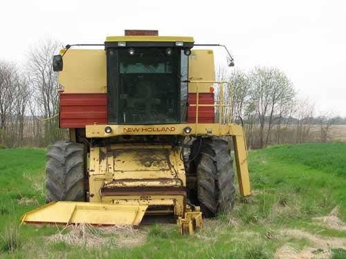 Used New Holland TR96 Combine parts.