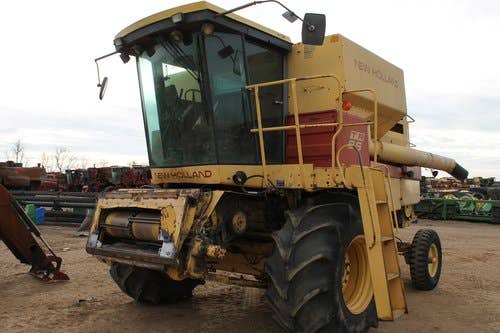 Used New Holland TR96 Combine parts.