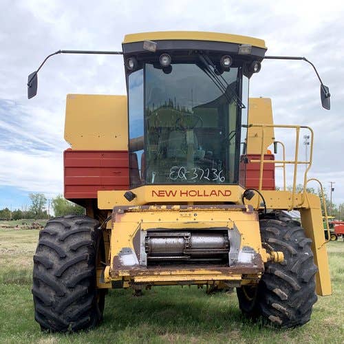 Used New Holland tr96 Combine parts.