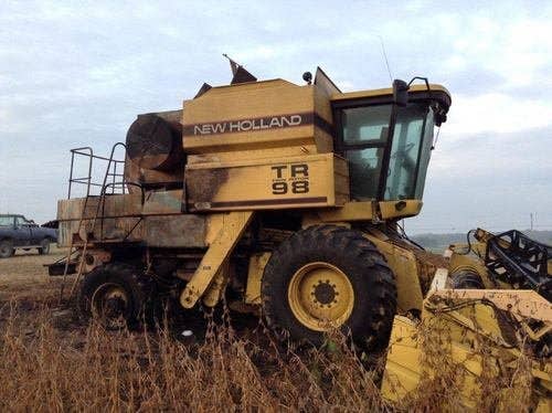 1999 Used New Holland TR98 Combine parts.