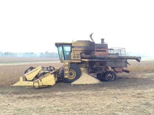 1999 Used New Holland TR98 Combine parts.